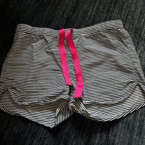 Vineyard Vines Shorts